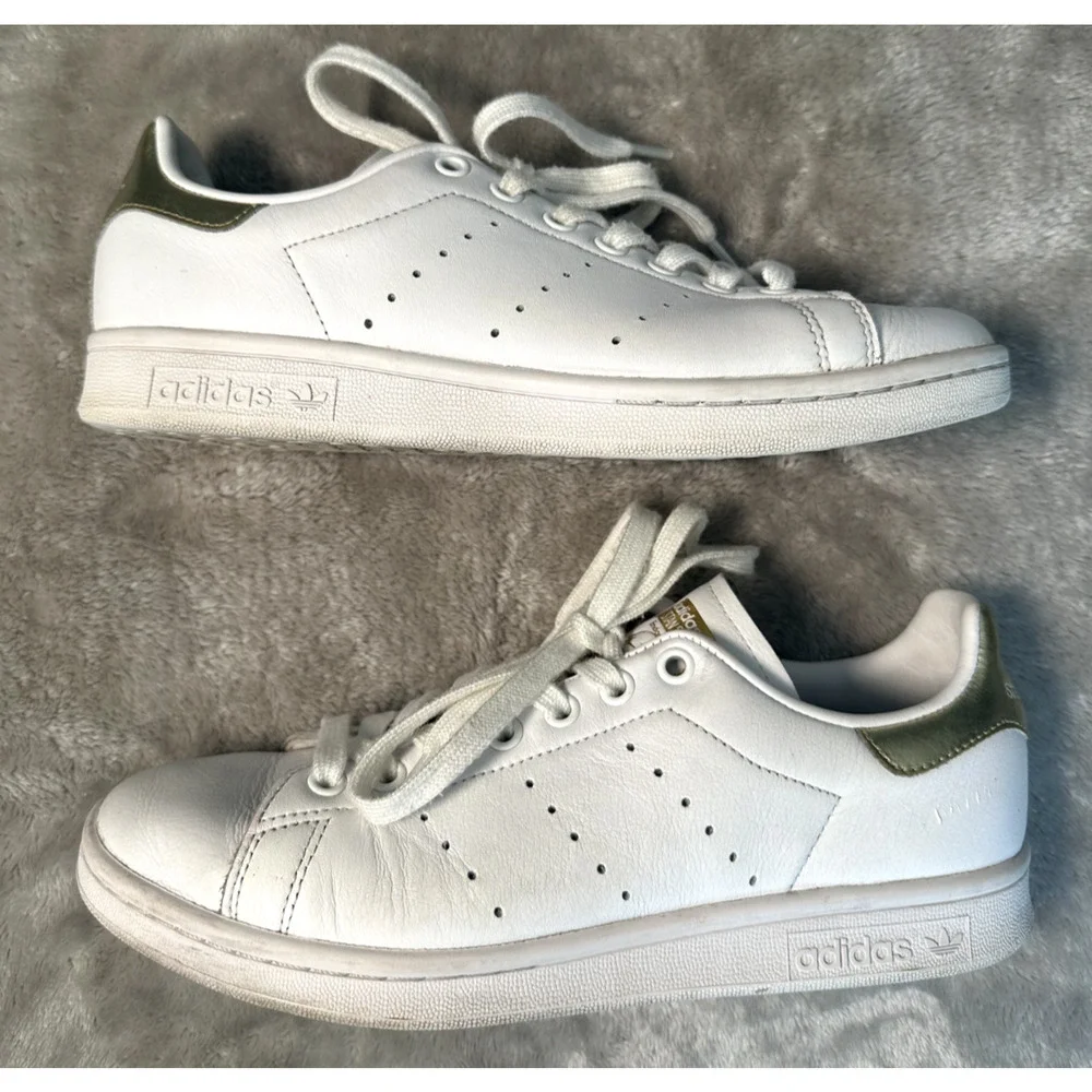 Adidas Stan Smith Sneakers Shoes Cloud White Gold Metallic Womens Size 8.5